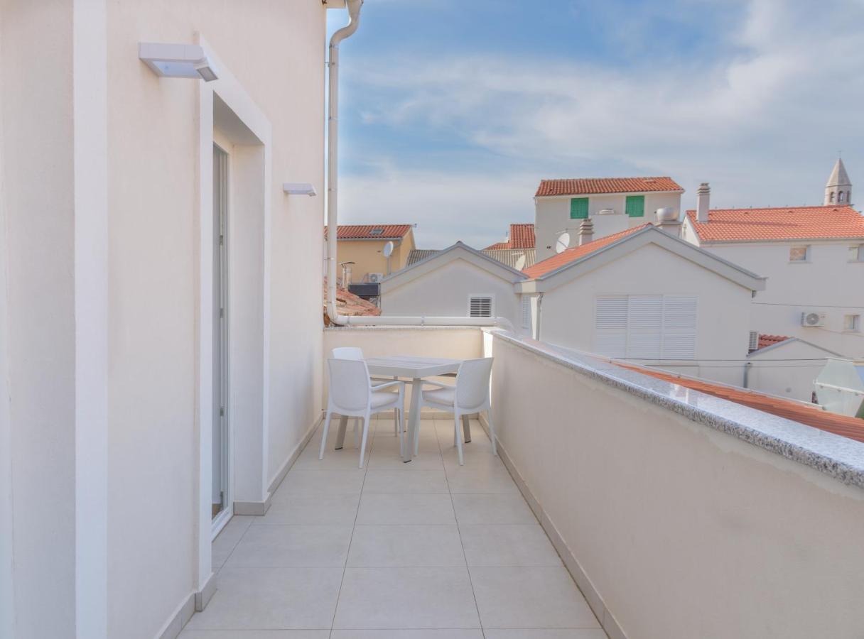 Sangulin Palace V Biograd Na Moru Bagian luar foto