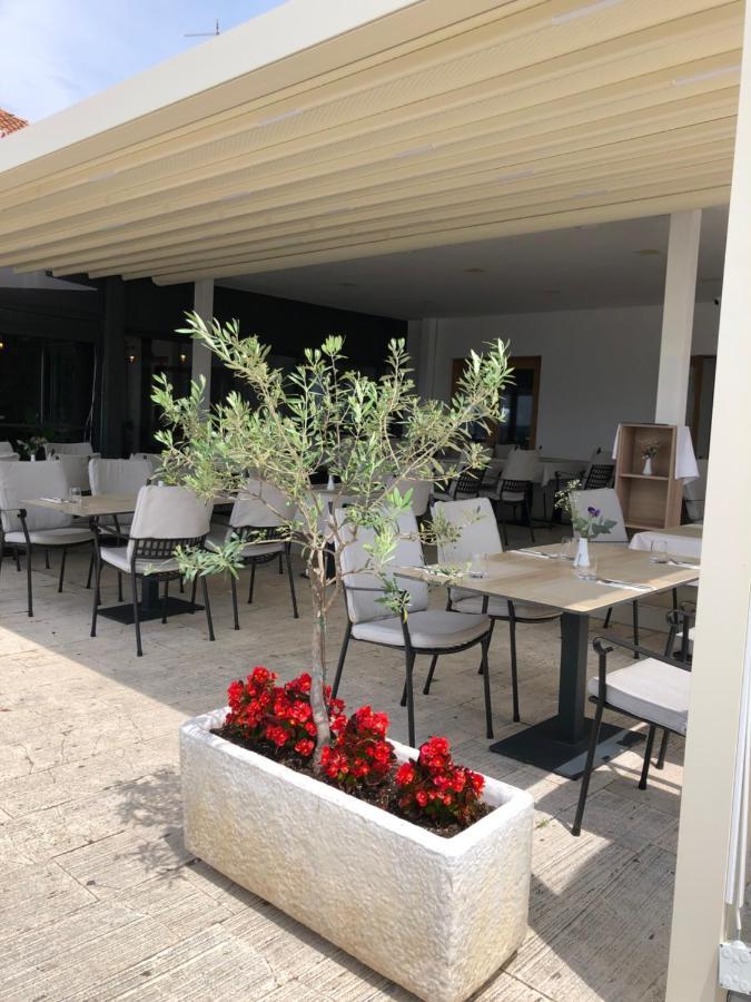 Sangulin Palace V Biograd Na Moru Bagian luar foto
